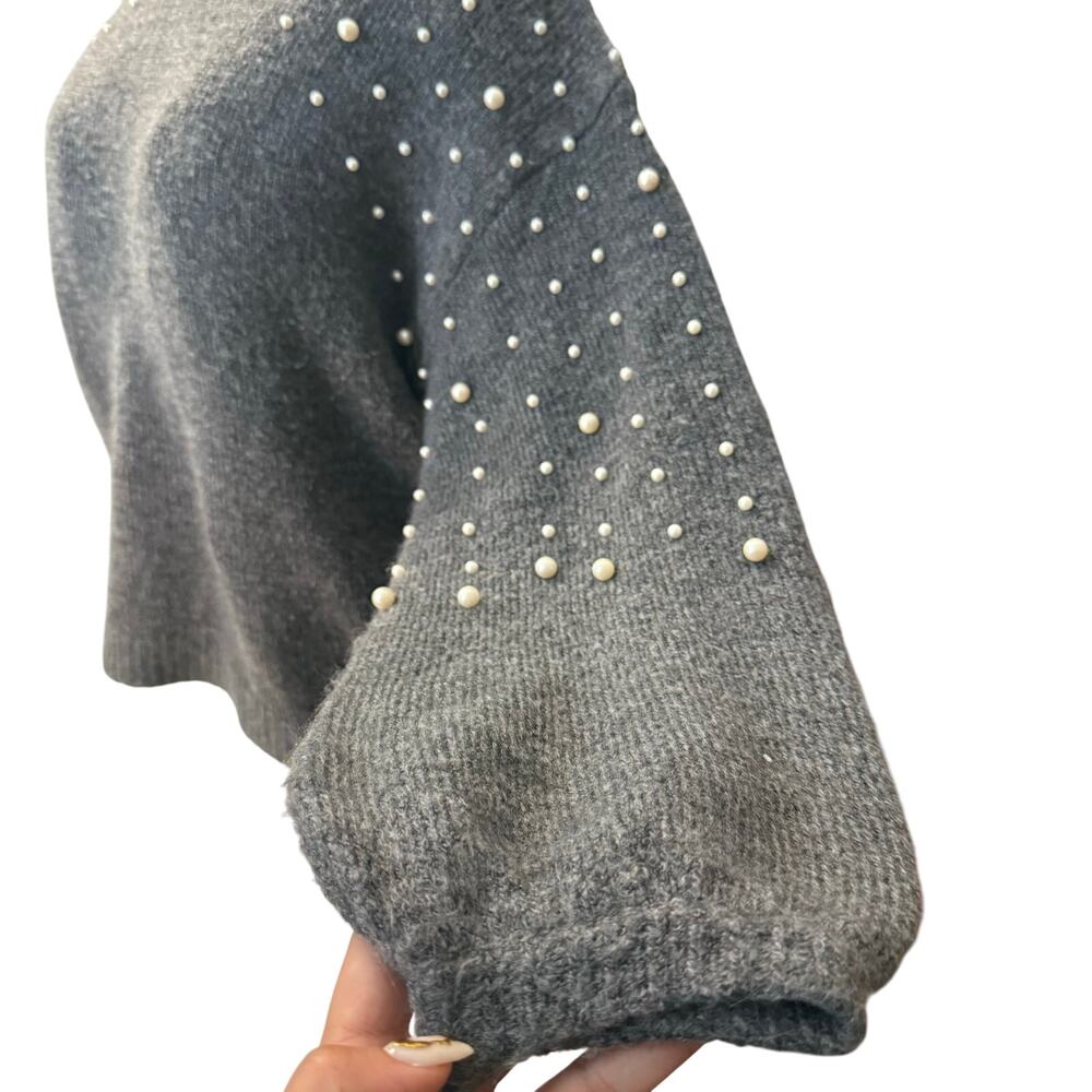 Alice Blue Pearl Embellished Gray Knit Sweater Size Small